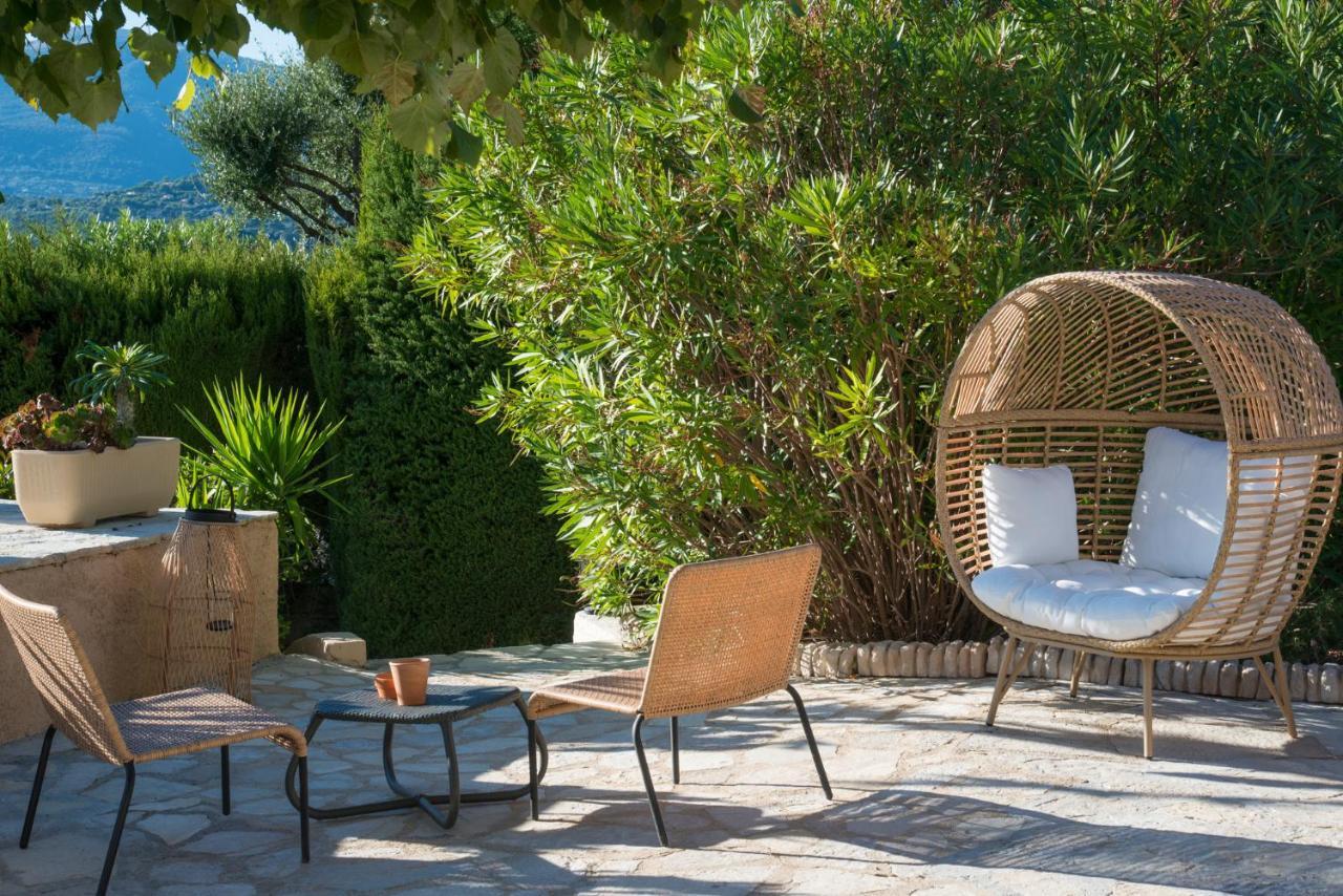 Bastide Les 3 Portes Saint-Paul-de-Vence Exterior photo