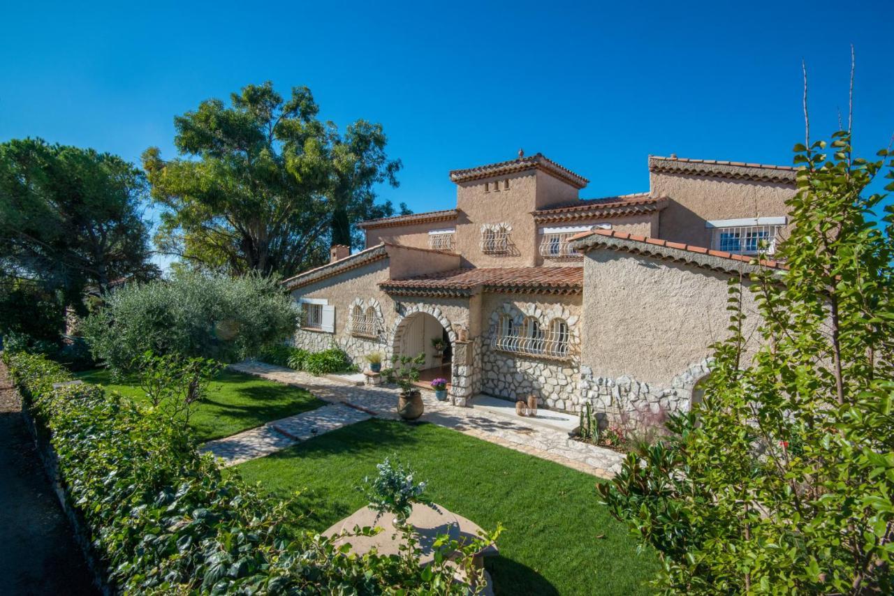 Bastide Les 3 Portes Saint-Paul-de-Vence Exterior photo
